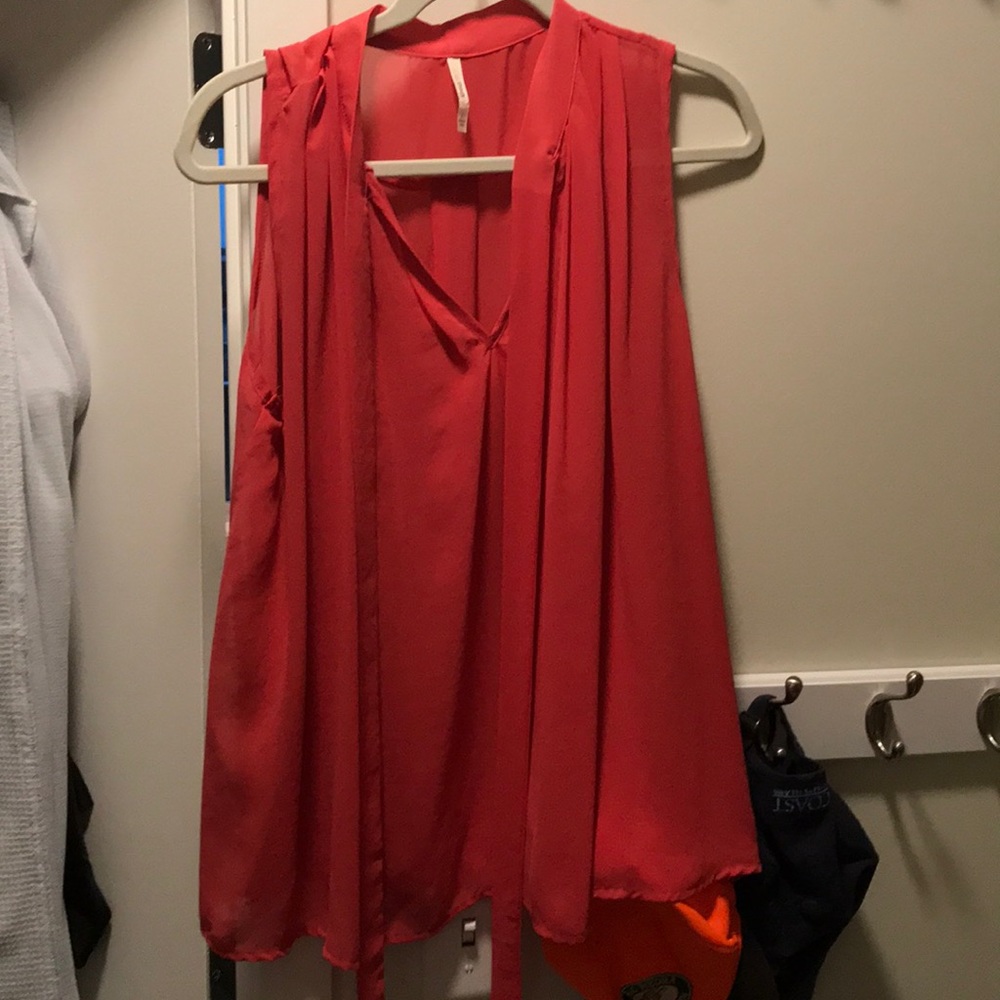 Pink top, size large